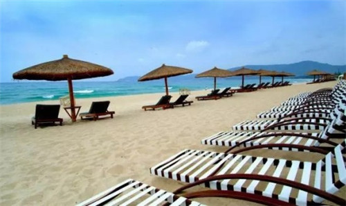 飞花令麻辣烫2025年还可以加盟吗，飞花令麻辣烫公司在哪